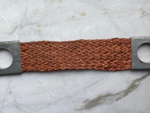 Закрытый релсовый соединитель